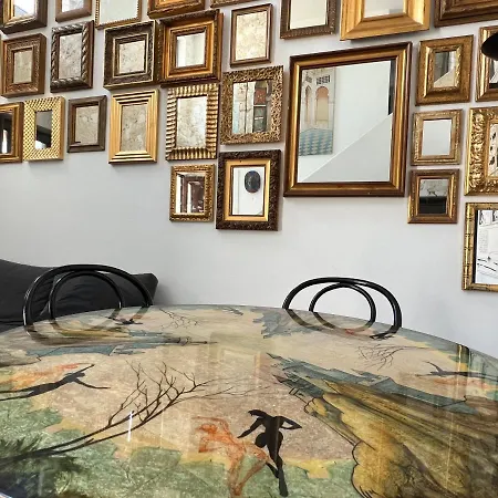 Casa Due Lune سترومبولي